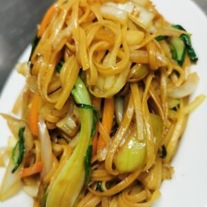 Nouilles sautées aux légumes