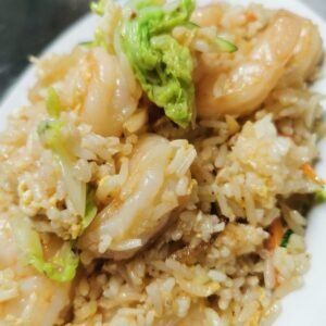 Riz sauté aux crevettes